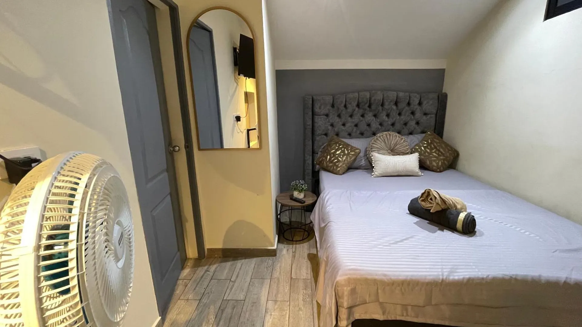 Apartment Joes Loft La70 Laurles Estadio Medellin